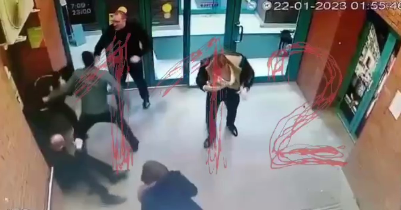 Нападение на торговый центр в москве. Просьбы в торговом центре.