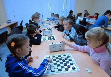 Дети из Алексеевского представят район на окружных соревнованиях по шашкам