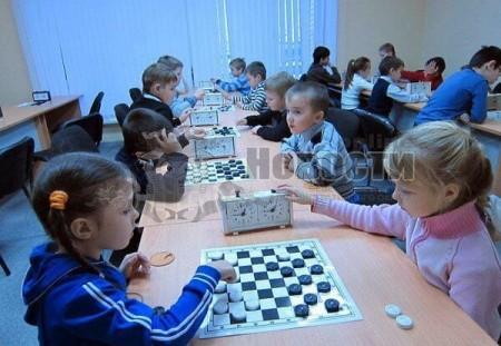Дети из Алексеевского представят район на окружных соревнованиях по шашкам